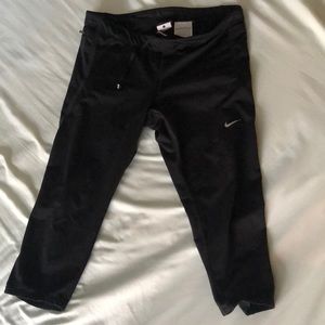 Nike cropped dri-fit leggings